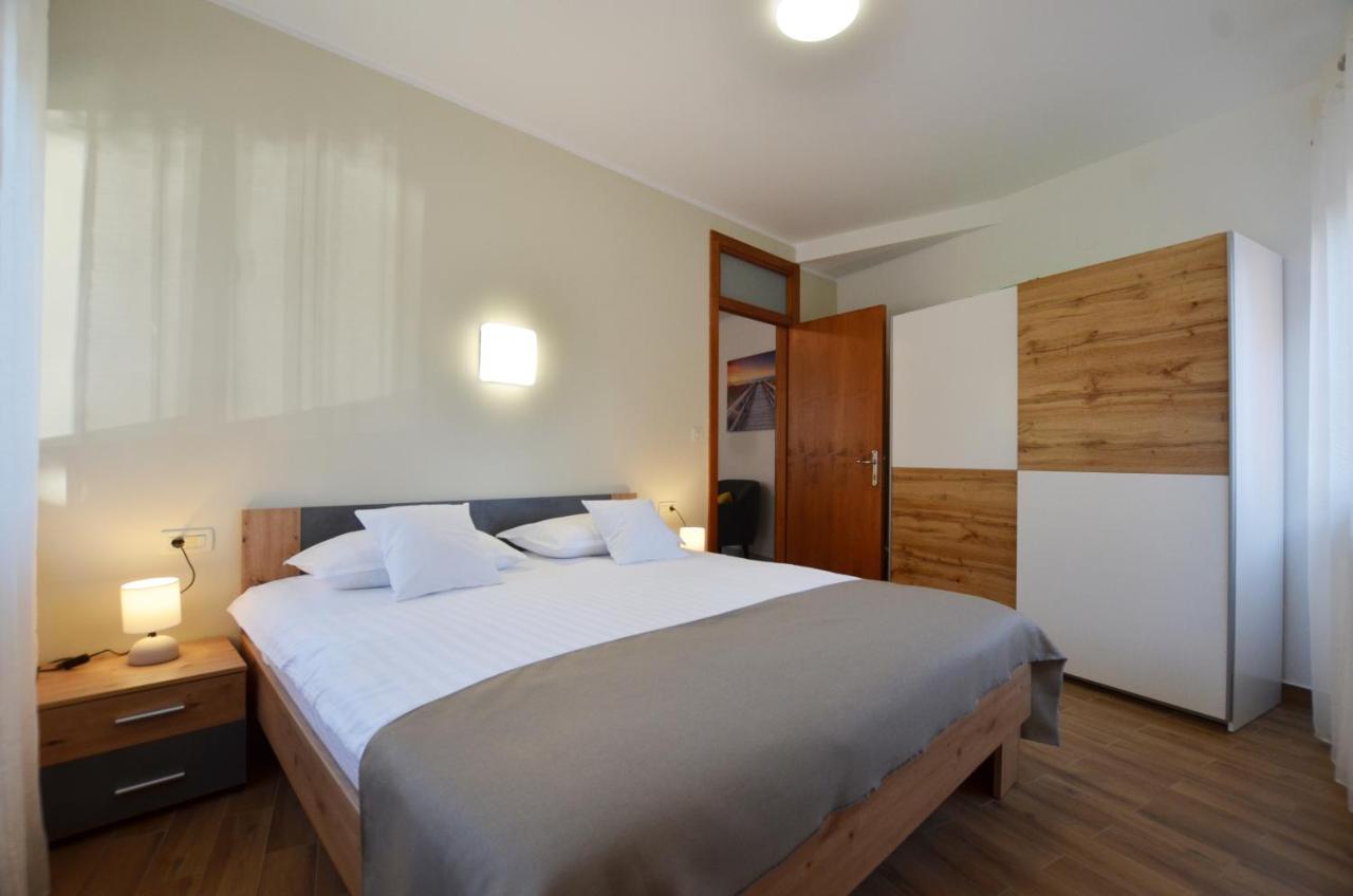Apartment Irene Rovinj Exterior photo